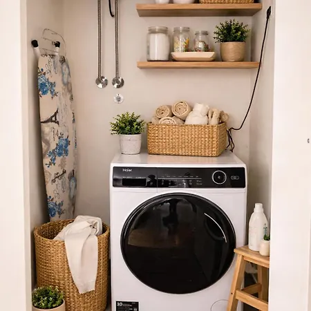 Metropoliten Waterfront Apartament