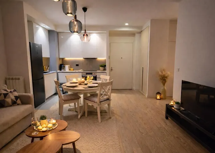 Metropoliten Waterfront Apartment *